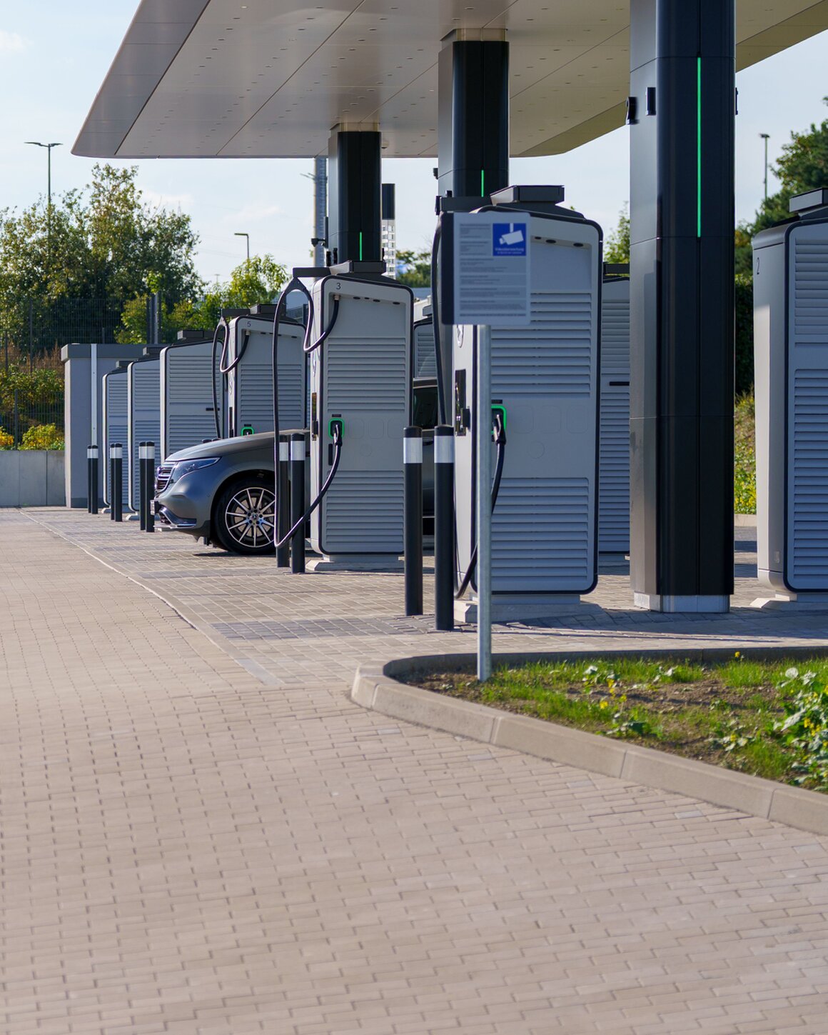 Führungskräfte im Strategiemeeting zu neuer Mobilität